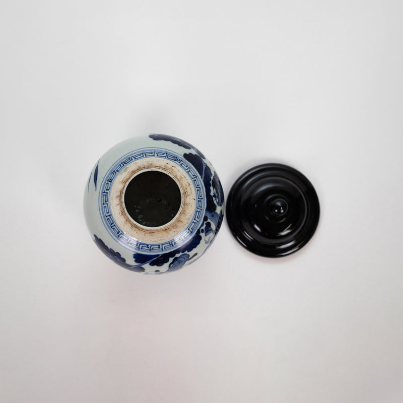 A Chinese Blue and White Porcelain Vase with Wooden Lid