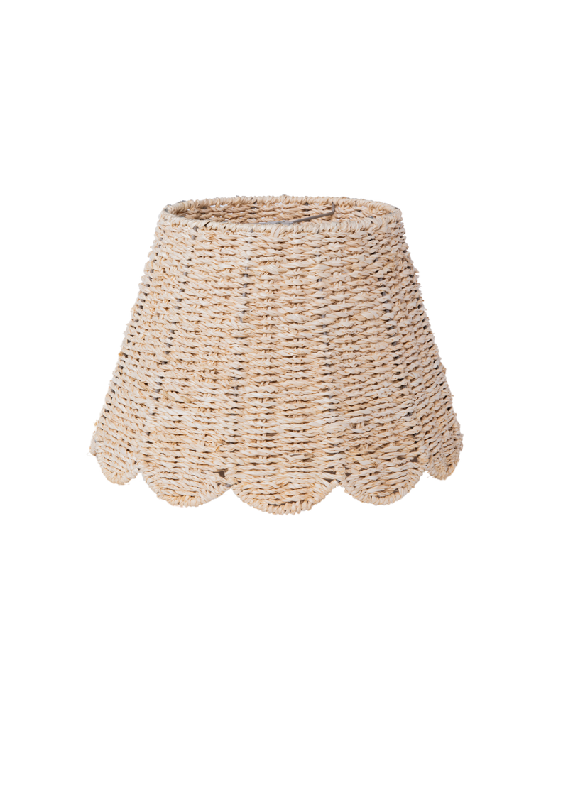 Scalloped Lampshade in Ivory Twisted Seagrass
