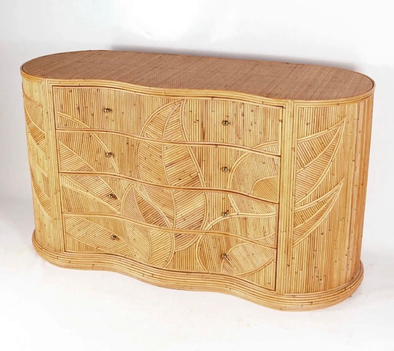 Curved Routed Drawer Curved Chest of drawers | Casa Branca