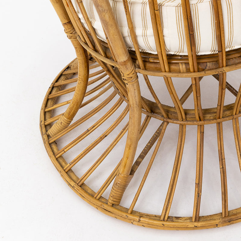 A Pair of Italian Peacock Chairs by Bonacina