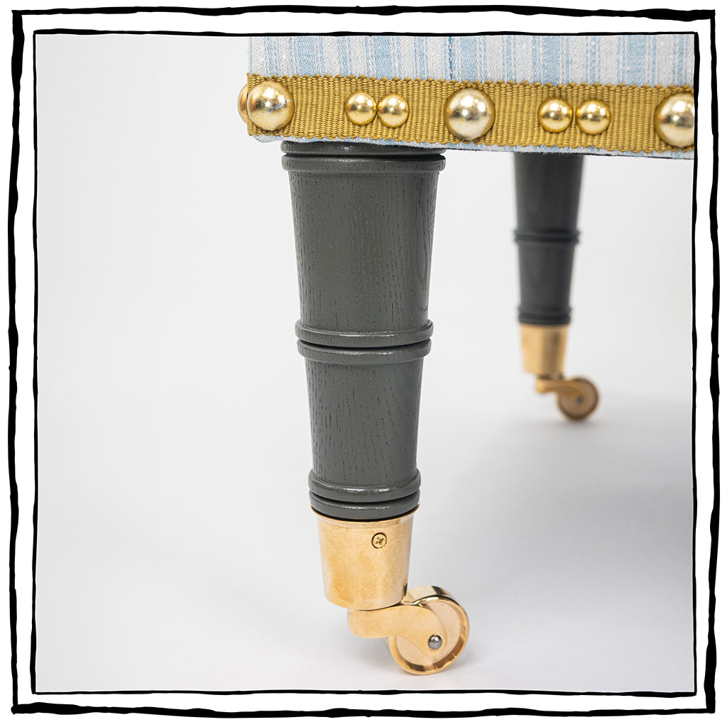 Brighton Bench In Lino Branca Stripe Mini In Sky