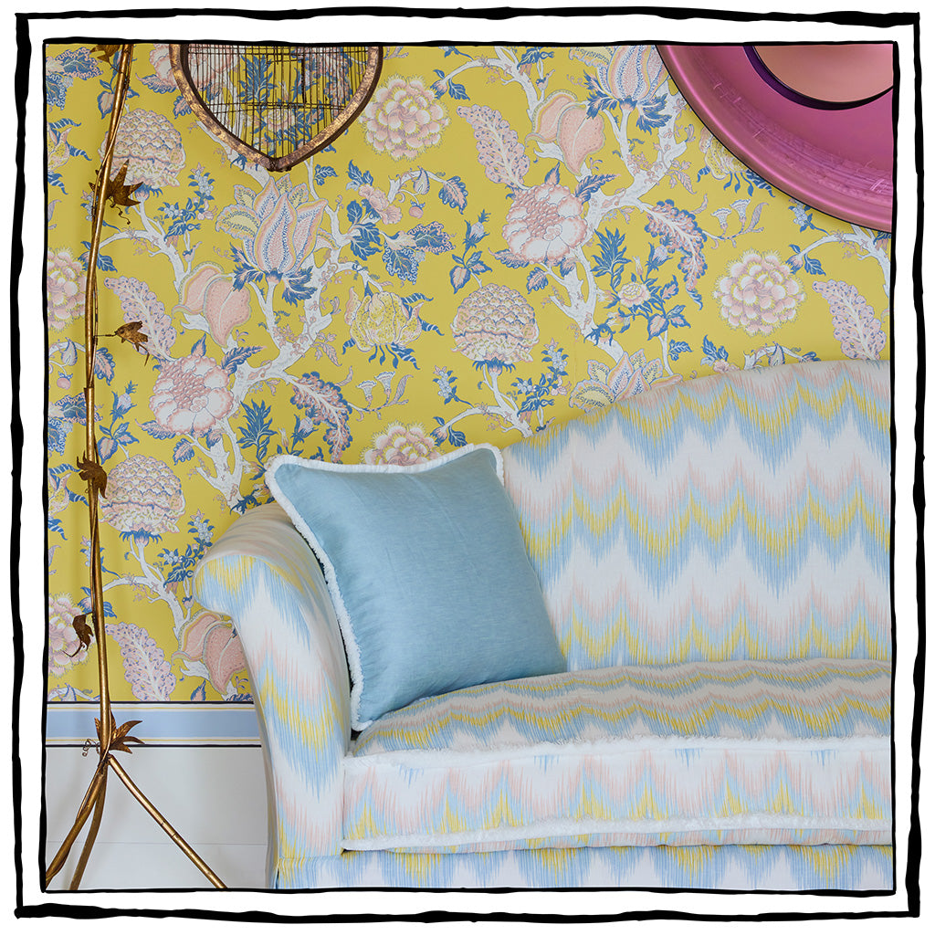 Brighton Sofa in Fiamma