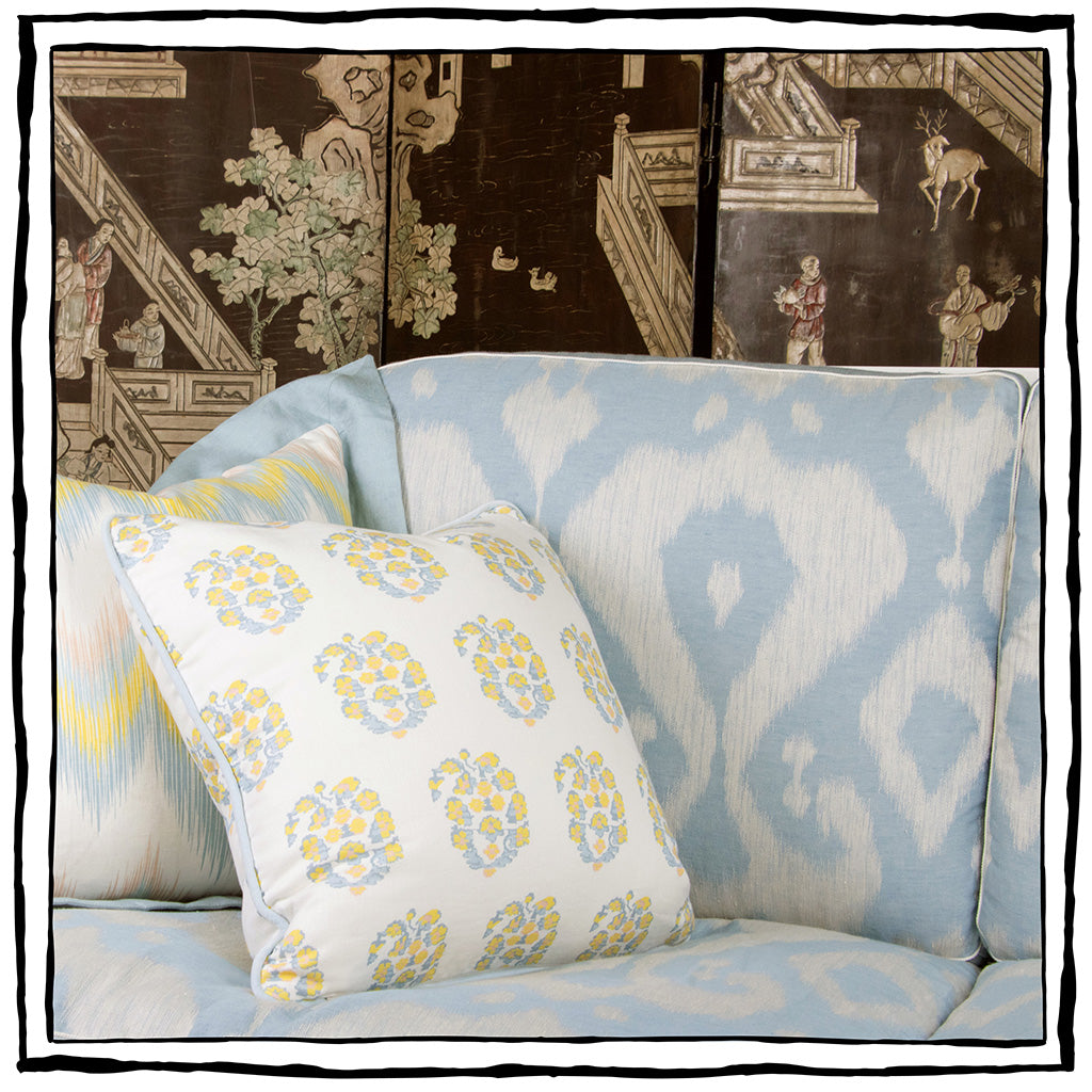 White Lacquered Wrought Iron Sofa and Two Armchairs in the Style of Emilio Terry