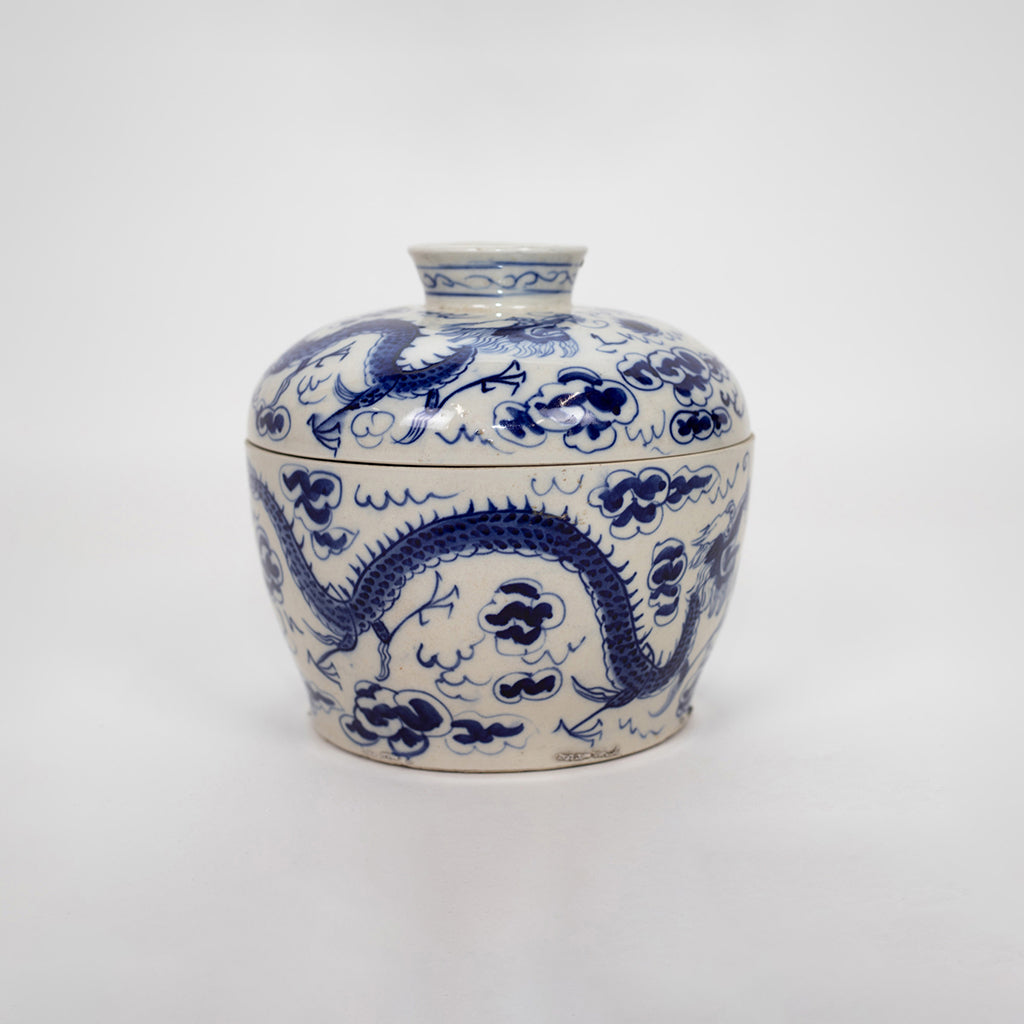 A Chinese Blue and White Porcelain Rice Bowl and Cover with Dragon Motif