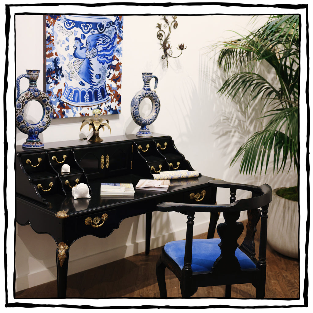 George II Black Lacquered and Gilt Chinoiserie Corner Chair